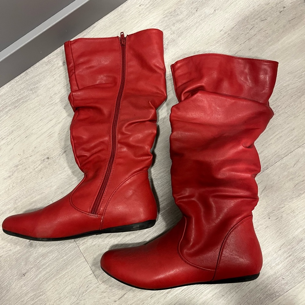 Hotcakes size 7.5 red boots